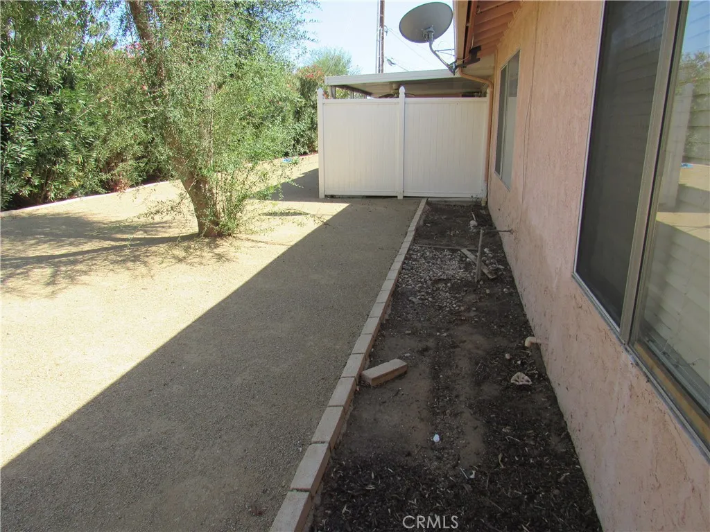 28030 Pebble Beach Drive, Menifee, California 92586 home-pic-25